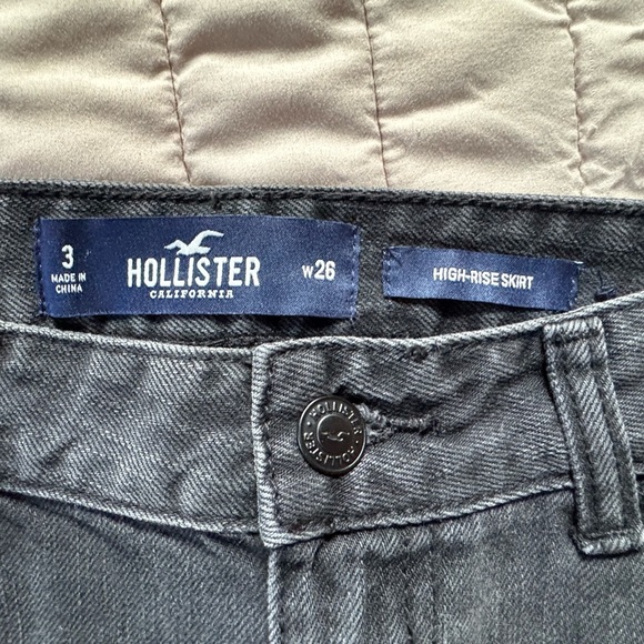 Hollister High Rise Mini Skirt Size 3 - Picture 2 of 4